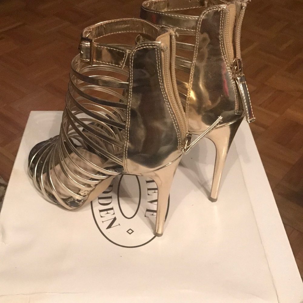 Cage gold heels! - Picture 3 of 6